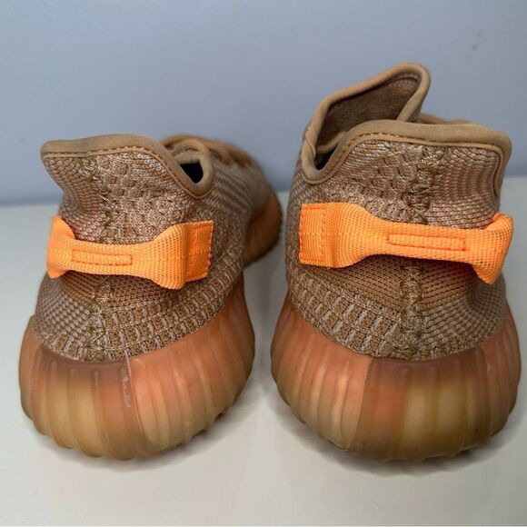 Adidas Yeezy Boost 350 V2 Clay Size Mens 11 Sneakers Shoes EG7490 - Picture 4 of 7